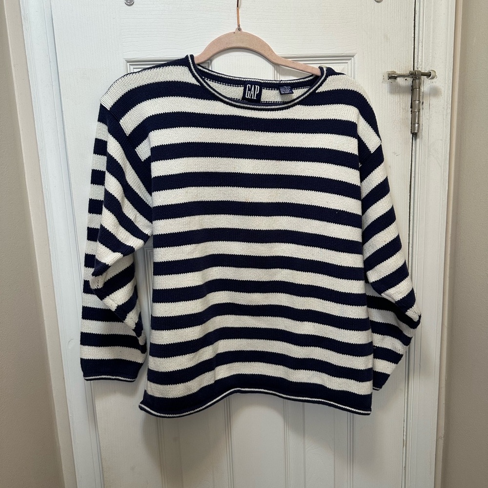 GAP Classic Navy and White Knit Top